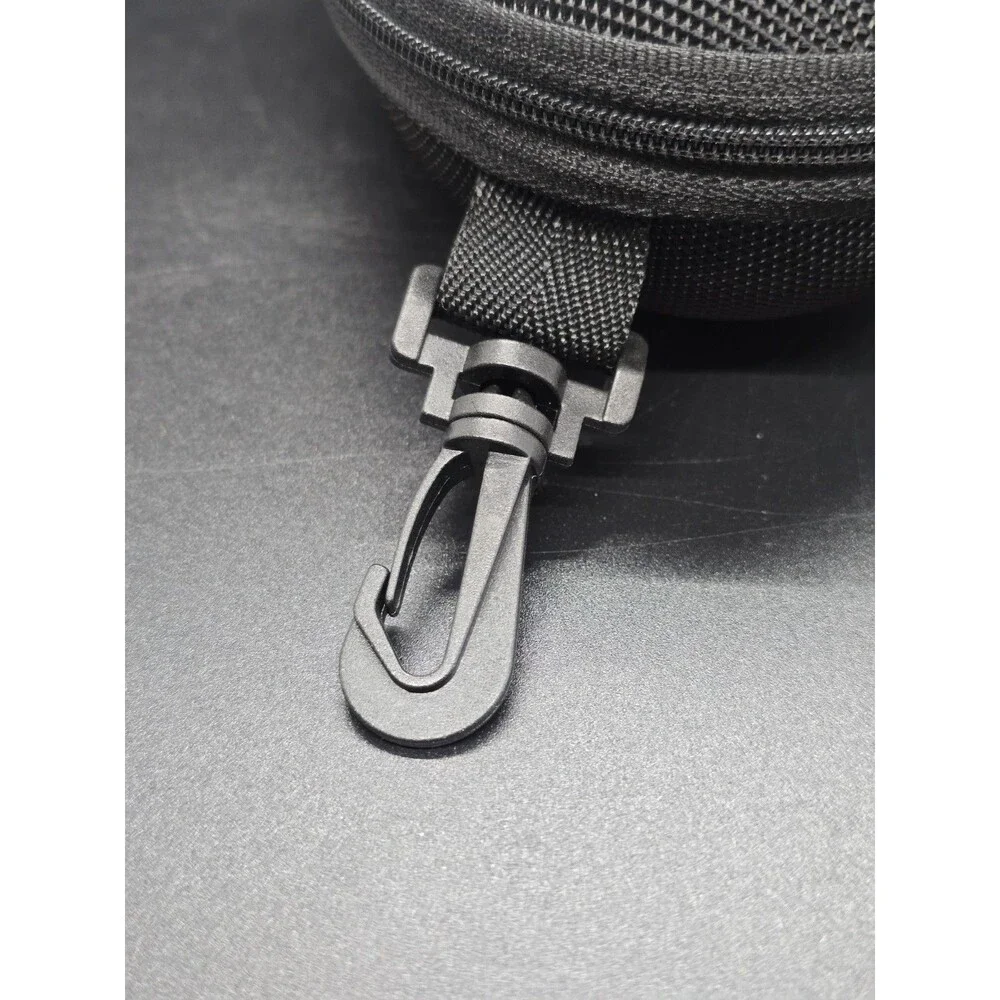 TOREGE  SPORT Sunglasses Hard Case Zip-up Black With Lens Cloth And Cord Holder